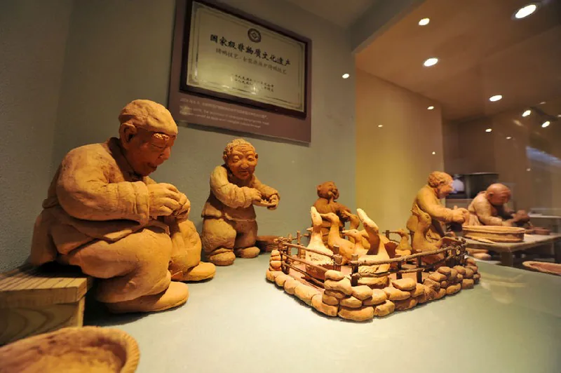 Figurines en terre : l’élevage des canards